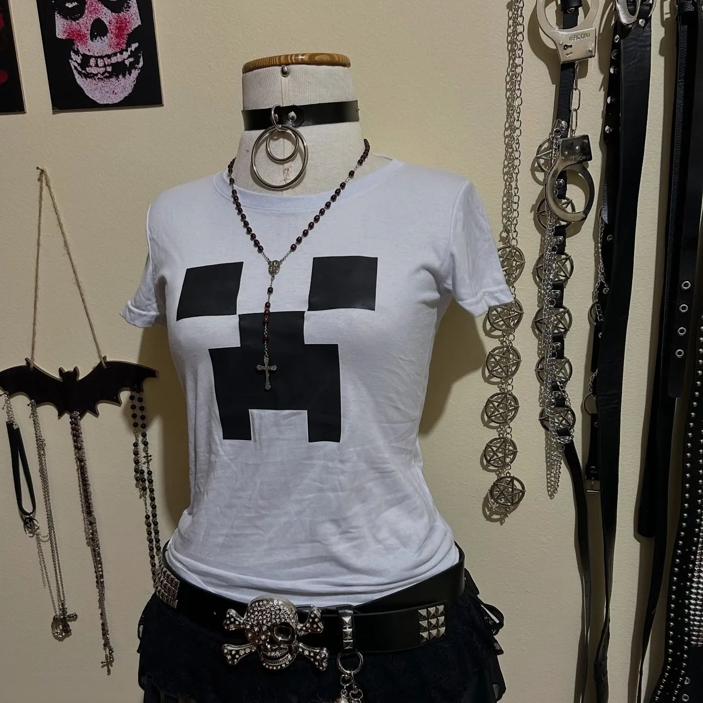 Y2K Graphic Baby Tee Crop - 2000년대 하라주쿠 스타일 에모 소녀 슬림